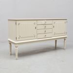 1352 4402 Sideboard